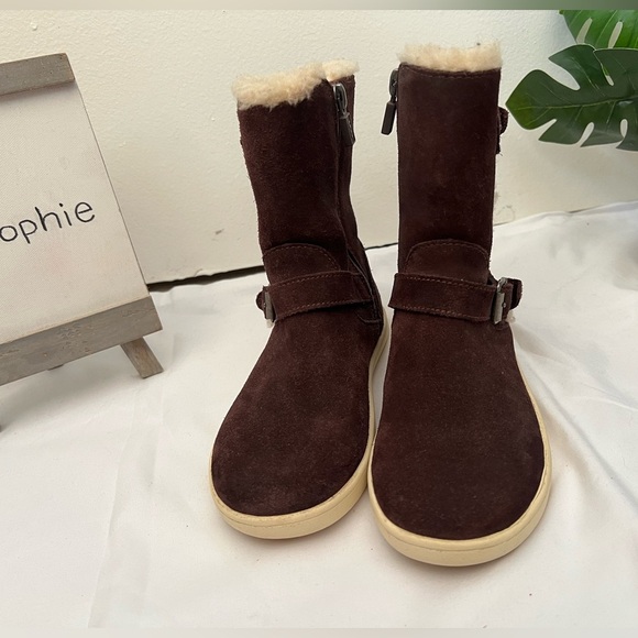 Ugg kids barley Demi brown suede and wool lined rubber sole boot size 13 - Picture 6 of 10